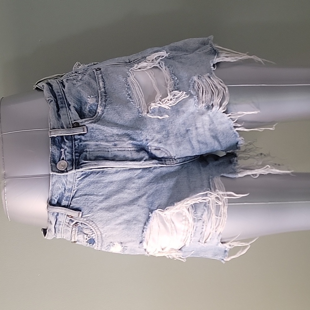 American Eagle distressed blue jean shorts